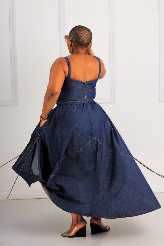 Cinched side denim skirt